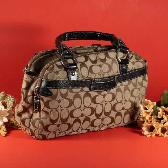 Coach Penelope B1070-F146 Light Brown Signature Jacquard 3 Sections Shoulder Bag - Picture 1 of 11